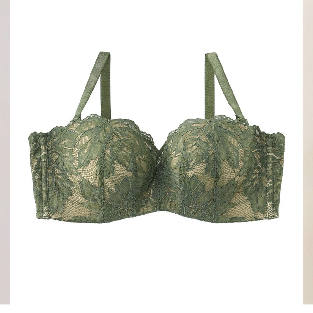 Strapless lace push up Demi bra
